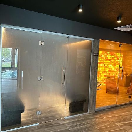 Baltic Comfort Spa Apartment With Free Pool, Saunas & Fitness - Kasprowicza 20 Kołobrzeg Exterior foto
