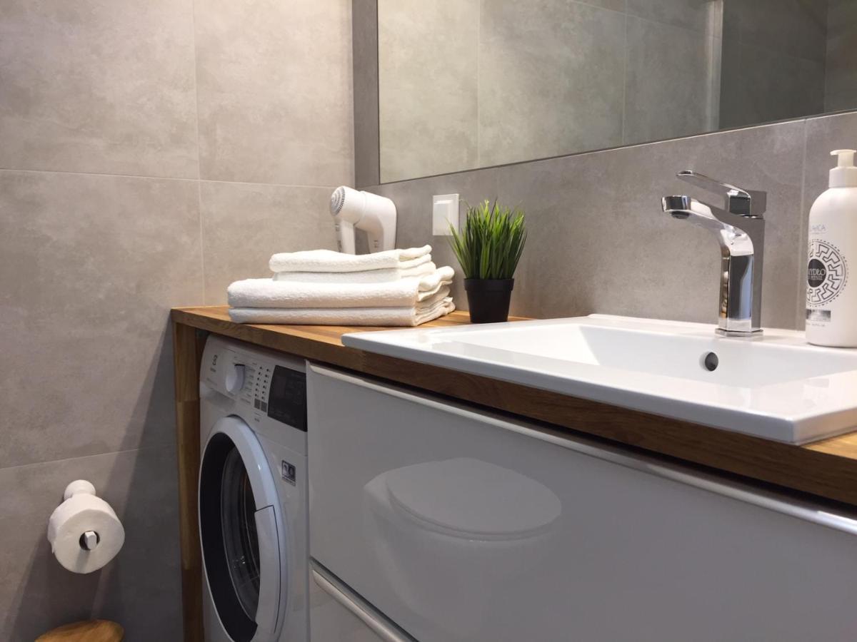 Baltic Comfort Spa Apartment With Free Pool, Saunas & Fitness - Kasprowicza 20 Kołobrzeg Exterior foto