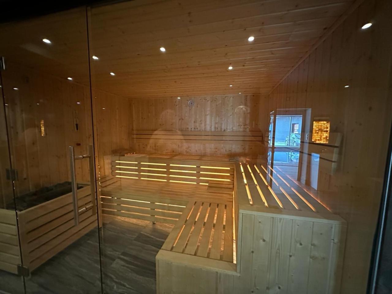 Baltic Comfort Spa Apartment With Free Pool, Saunas & Fitness - Kasprowicza 20 Kołobrzeg Exterior foto
