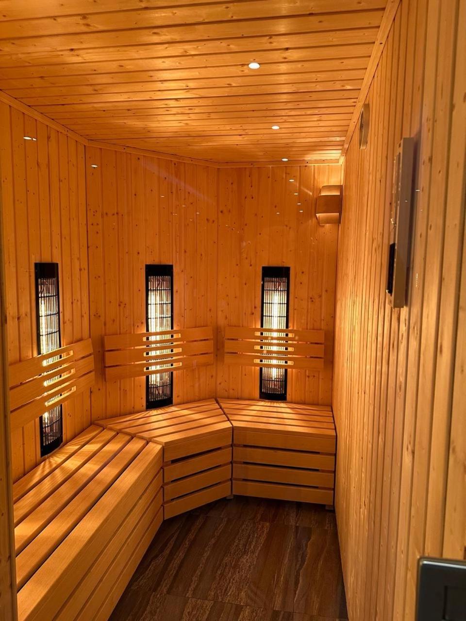 Baltic Comfort Spa Apartment With Free Pool, Saunas & Fitness - Kasprowicza 20 Kołobrzeg Exterior foto